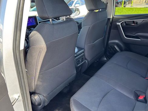 Certified 2025 Toyota RAV4 LE AWD/4WD image 45