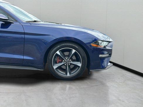 Used 2019 Ford Mustang Coupe RWD image 11
