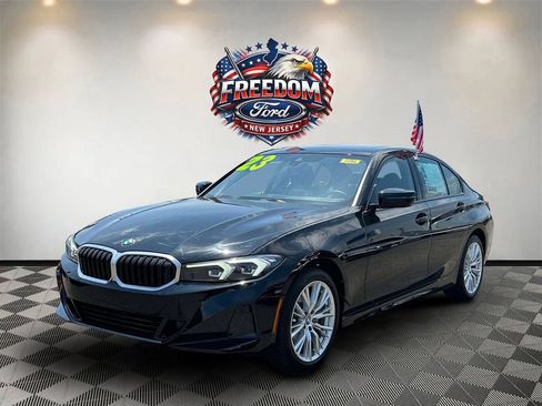 Used 2023 BMW 330i xDrive Sedan w/ Premium Package AWD/4WD image 2
