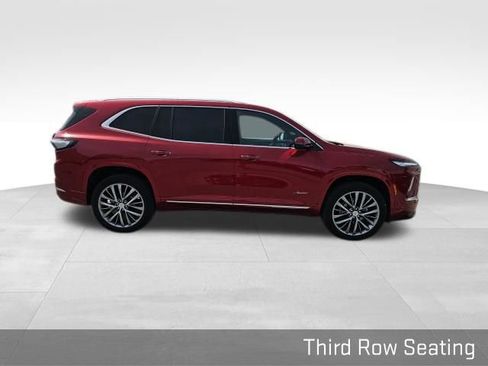 Used 2025 Buick Enclave Avenir image 10