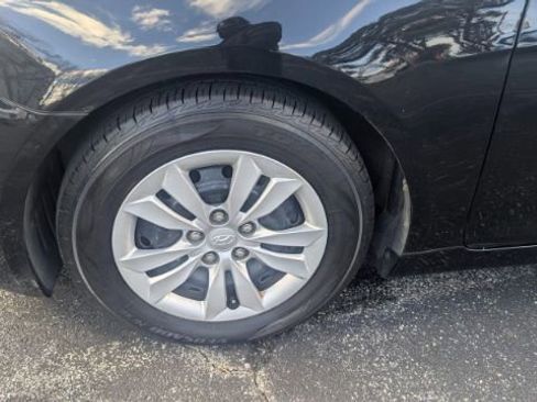 Used 2011 Hyundai Sonata GLS image 9