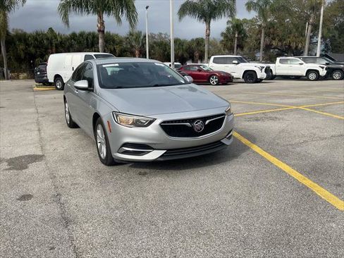 Used 2018 Buick Regal Preferred image 16
