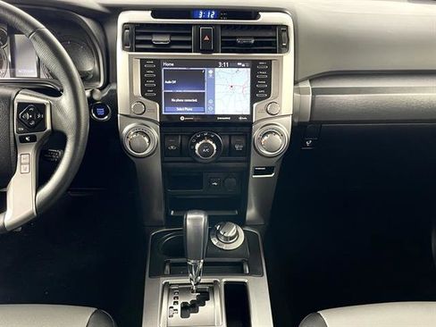 Used 2022 Toyota 4Runner SR5 Premium image 16