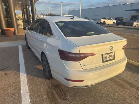 Used 2020 Volkswagen Jetta R-Line image 5