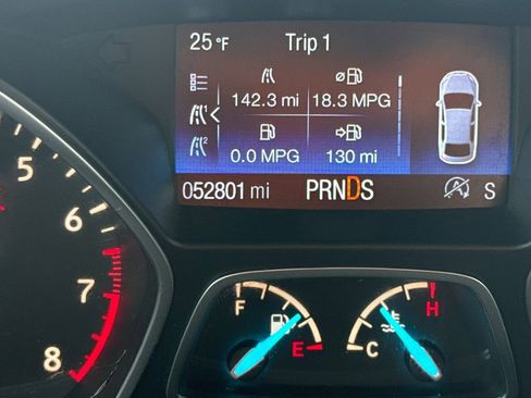 Used 2017 Ford Escape SE w/ Equipment Group 201A image 35