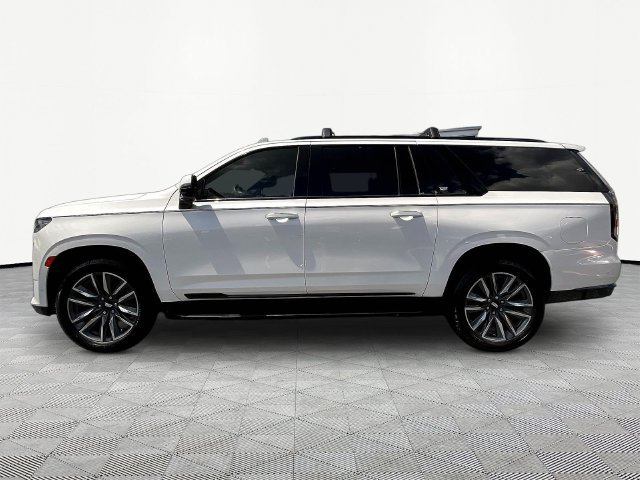 Used 2022 Cadillac Escalade ESV Sport RWD image 4
