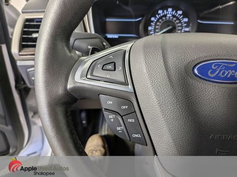 Used 2016 Ford Fusion SE w/ Equipment Group 202A AWD/4WD image 27
