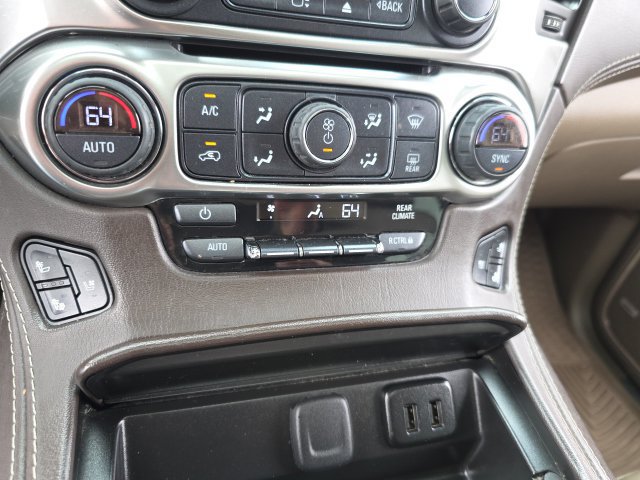 Used 2017 Chevrolet Suburban Premier AWD/4WD image 37
