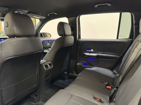 Certified 2025 Mercedes-Benz GLB 250 image 13