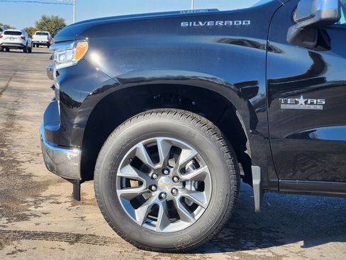 New 2026 Chevrolet Silverado 1500 LT w/ Texas Edition Plus RWD image 8