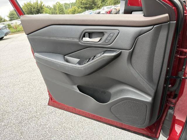 Certified 2023 Nissan Rogue SL w/ SL Premium Package AWD/4WD image 15