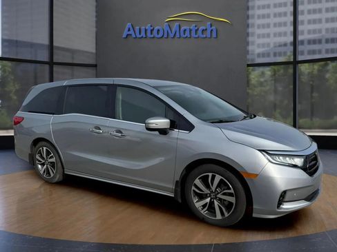 Used 2024 Honda Odyssey Touring image 13