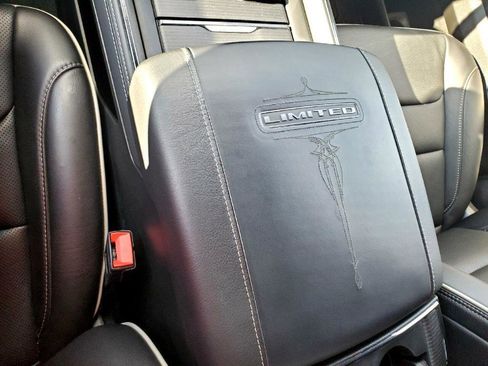 Used 2022 RAM 1500 Limited w/ Body-Colour Bumper Group image 11