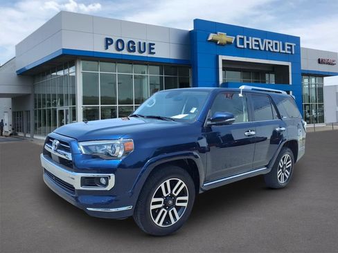 Used 2023 Toyota 4Runner Limited AWD/4WD image 4