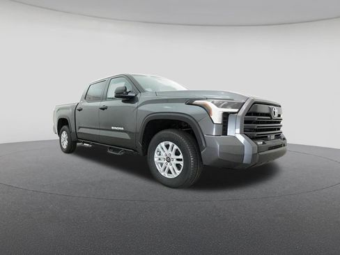 New 2025 Toyota Tundra SR5 AWD/4WD image 29