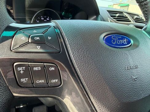 Used 2017 Ford Explorer XLT w/ Equipment Group 202A FWD image 28