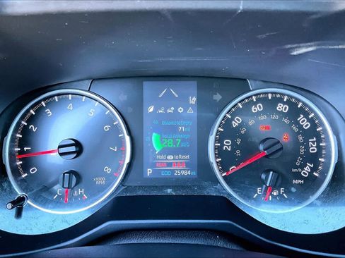 Certified 2022 Toyota RAV4 LE image 24