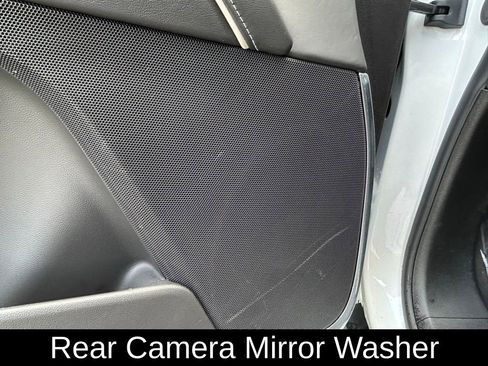 Used 2024 Cadillac Escalade ESV Sport Platinum w/ LPO, ONYX Package image 18