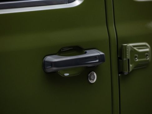 Used 2021 Jeep Wrangler Sport S image 15