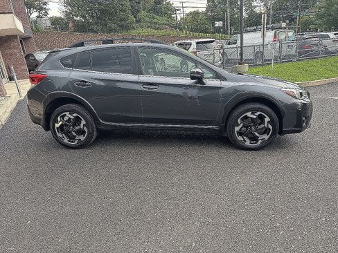 Used 2023 Subaru Crosstrek 2.5i Limited w/ Moonroof Package AWD/4WD image 3