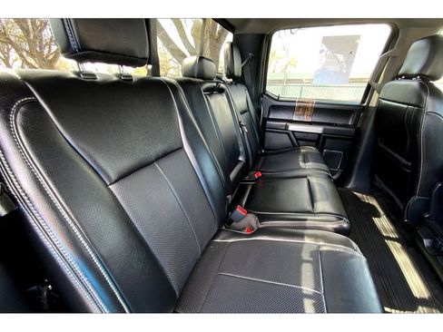 Used 2020 Ford F150 Lariat image 27