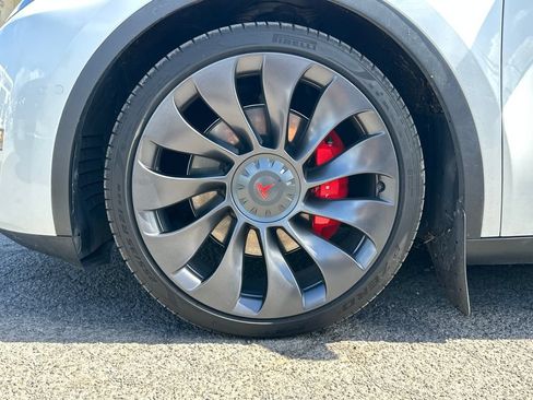 Used 2021 Tesla Model Y Performance AWD/4WD image 11