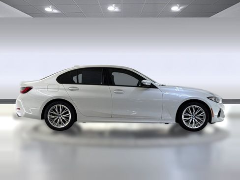 Used 2023 BMW 330i Sedan w/ Driving Assistance Package RWD image 7