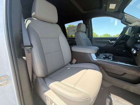 New 2026 GMC Sierra 2500 SLT w/ SLT Convenience Package AWD/4WD image 37