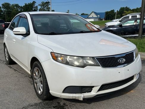 Used 2013 Kia Forte EX FWD image 1