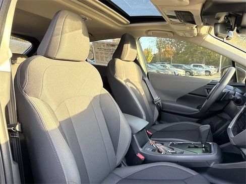 Certified 2025 Subaru Crosstrek 2.0i Premium image 19