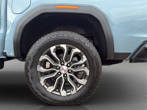 Used 2026 GMC Canyon Denali image 11