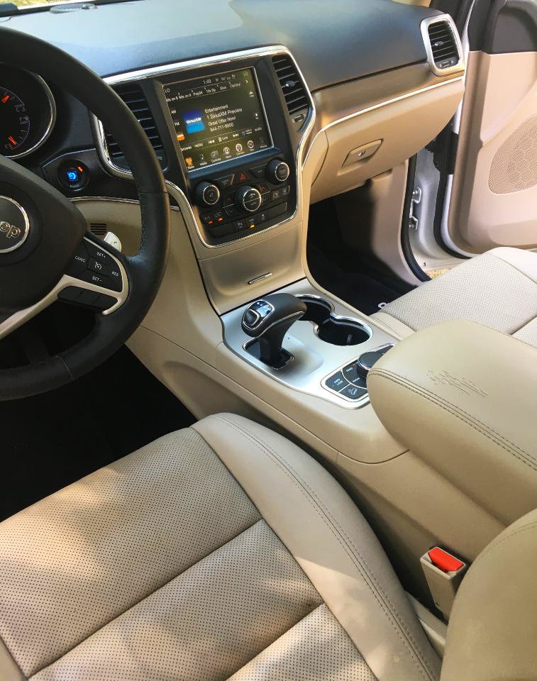 Used 2014 Jeep Grand Cherokee Limited w/ Luxury Group II AWD/4WD image 21