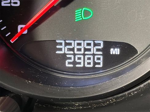 Used 2021 Porsche Macan image 30