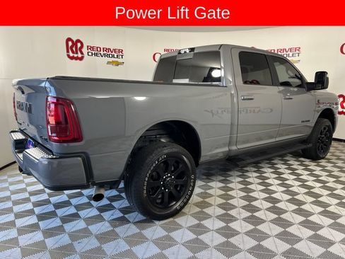 Used 2025 RAM 2500 Laramie w/ Night Edition AWD/4WD image 9