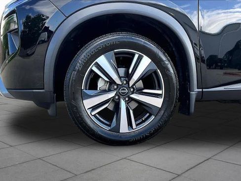 Certified 2024 Nissan Rogue SL FWD image 11