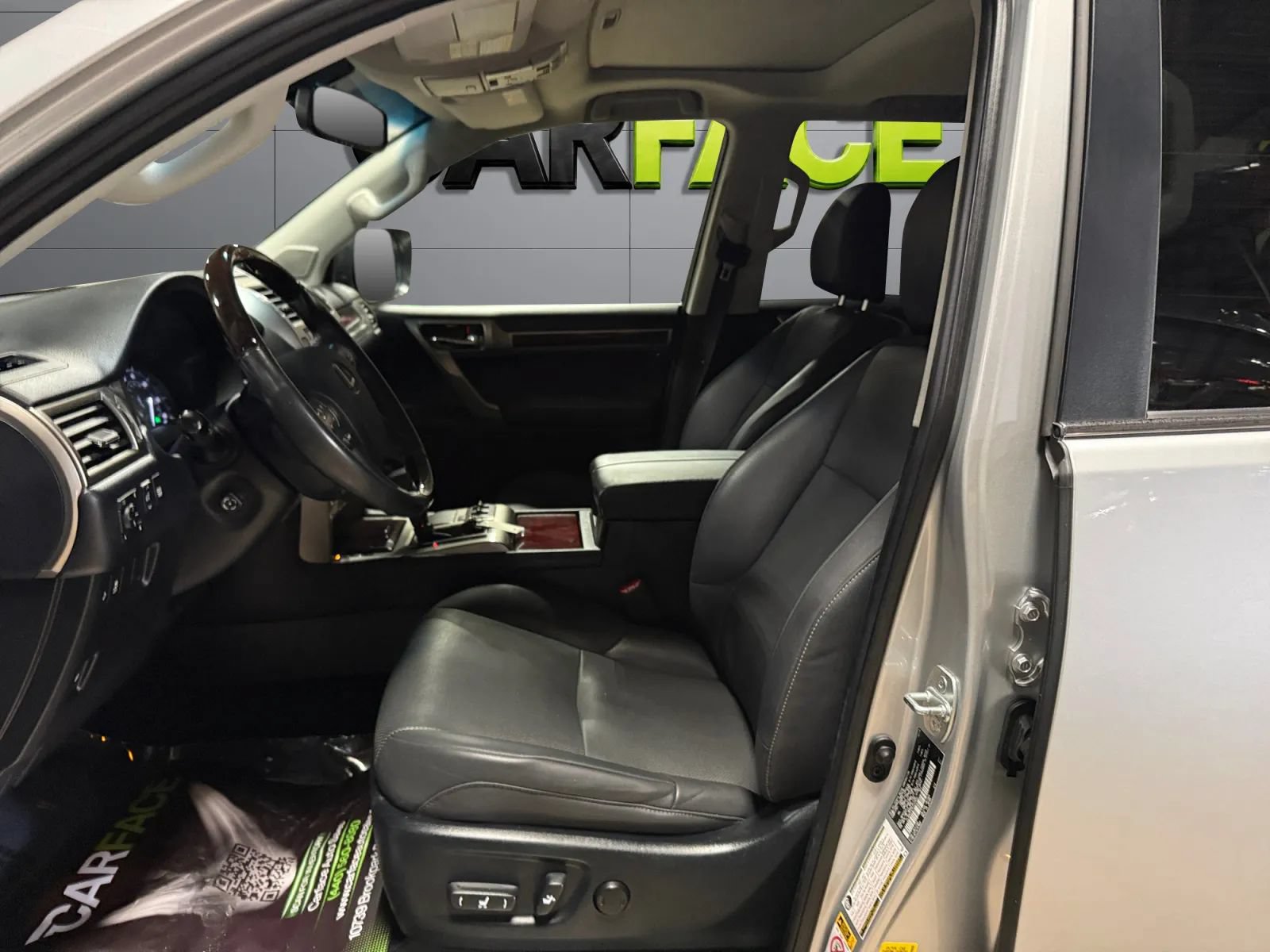 Used 2019 Lexus GX 460 Premium AWD/4WD image 16