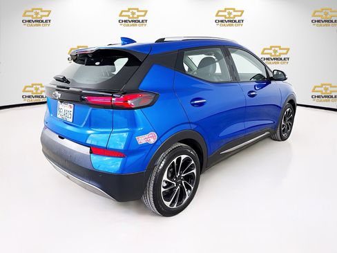 Used 2023 Chevrolet Bolt EUV Premier w/ Sun & Sound Package image 7