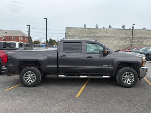 Used 2015 Chevrolet Silverado 3500 LT w/ LT Convenience Package image 4