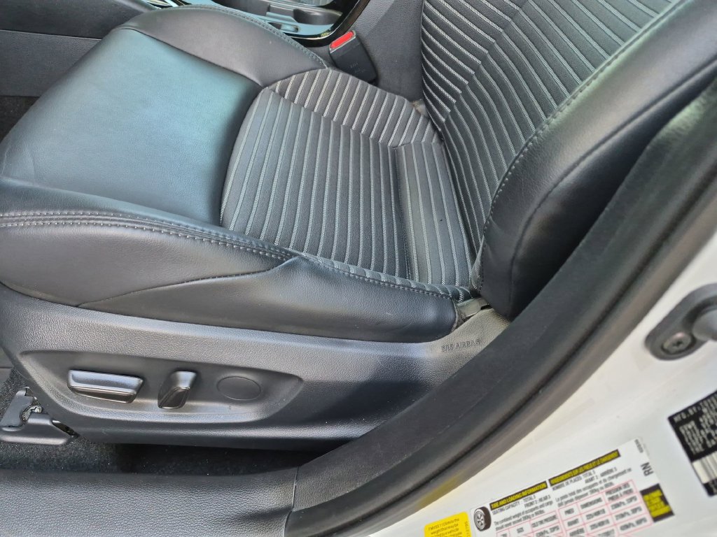 Used 2024 Toyota Corolla XSE FWD image 16
