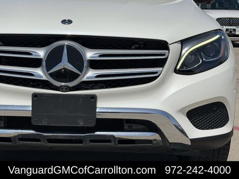 Used 2019 Mercedes-Benz GLC 300 4MATIC image 4
