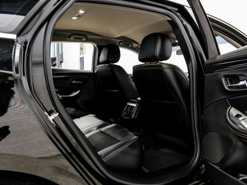 Used 2018 Chevrolet Impala Premier FWD image 44