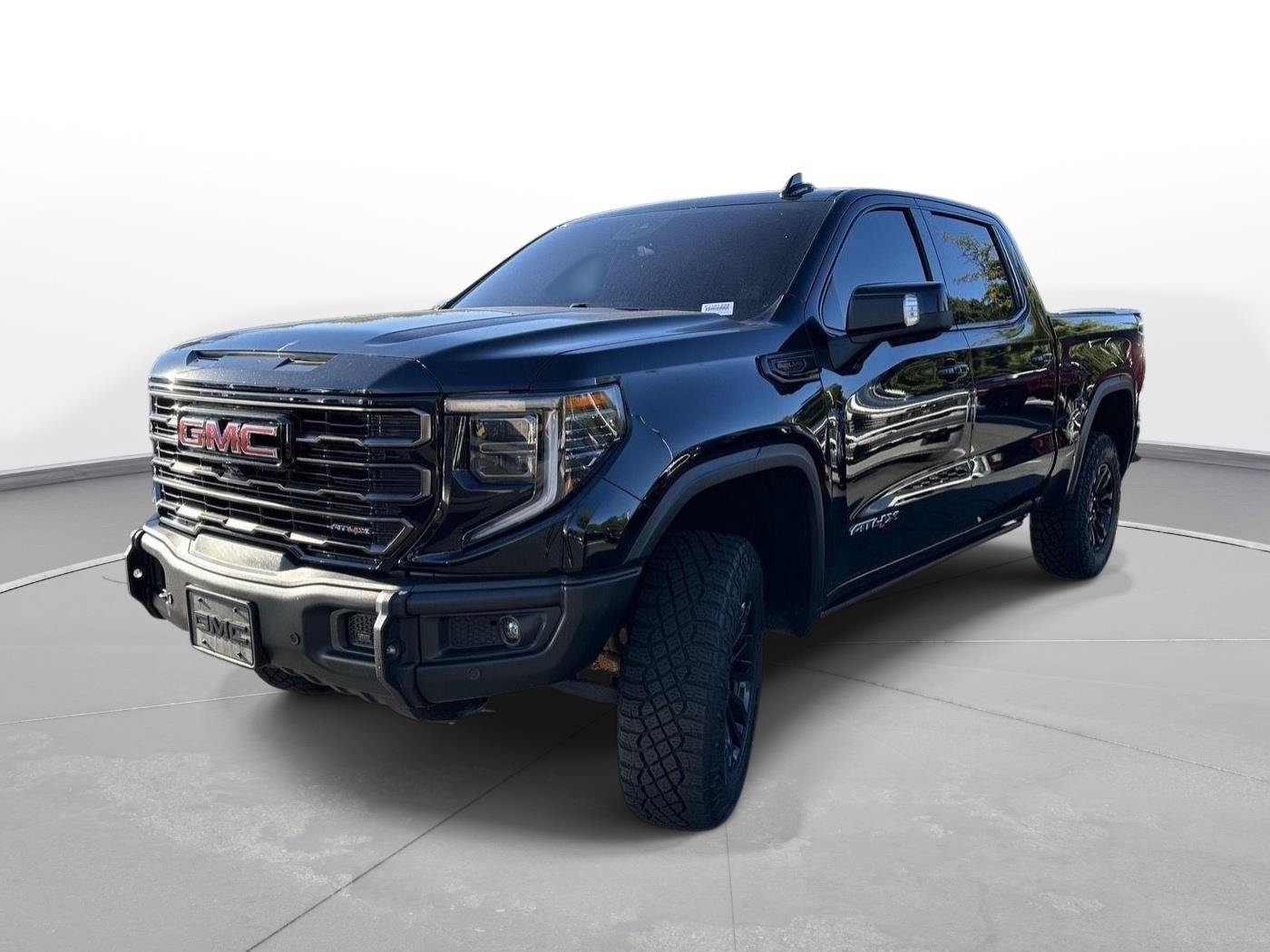 Used 2023 GMC Sierra 1500 AT4X AWD/4WD image 2