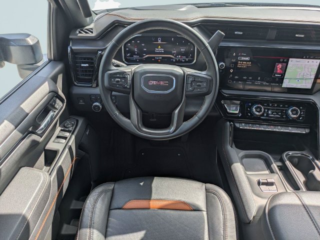 Used 2025 GMC Sierra 2500 AT4 AWD/4WD image 17