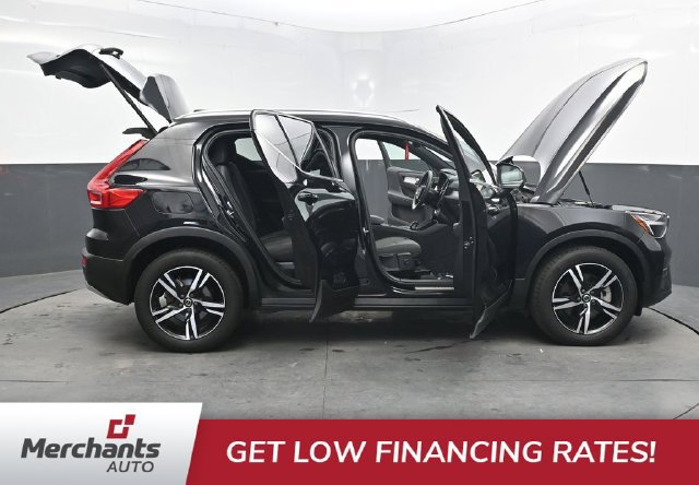 Used 2024 Volvo XC40 B5 Core AWD/4WD image 52