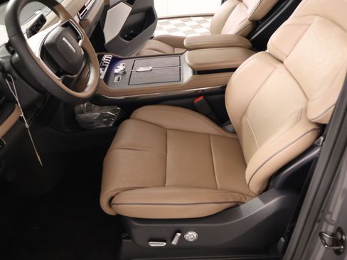 New 2026 Lincoln Navigator Black Label AWD/4WD image 11