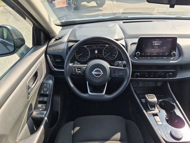 Used 2024 Nissan Rogue S AWD/4WD image 29