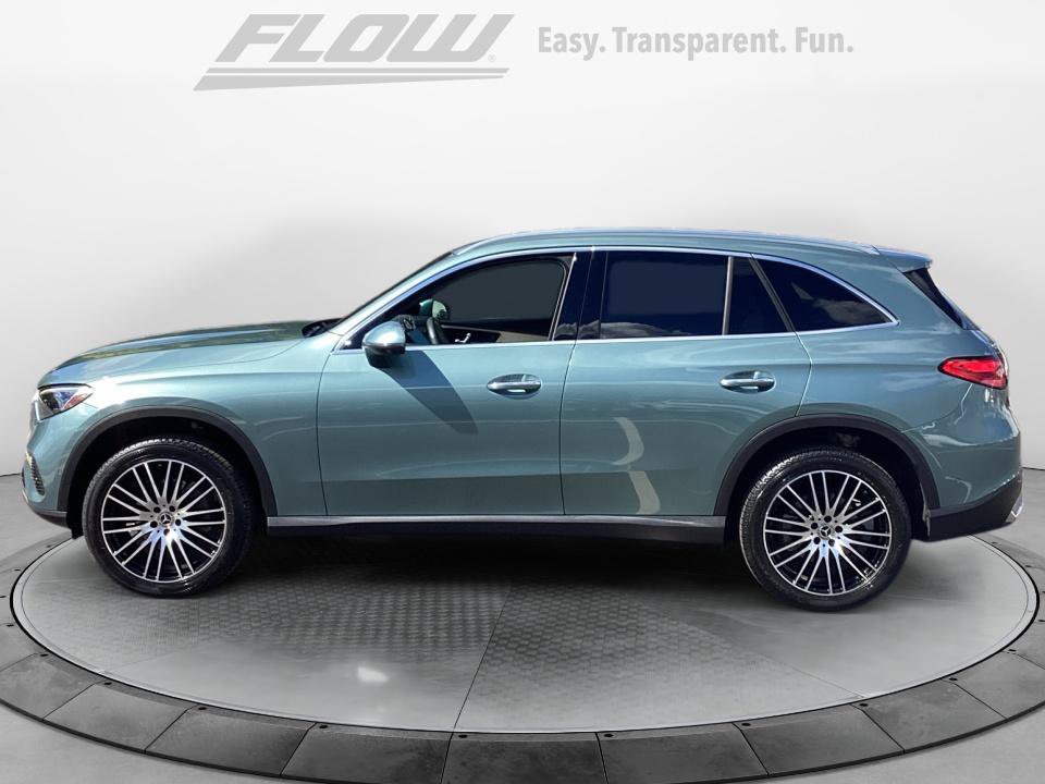 Used 2025 Mercedes-Benz GLC 300 4MATIC image 5