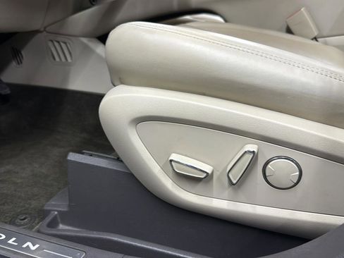 Used 2017 Lincoln MKX Select w/ Select Plus Package image 11