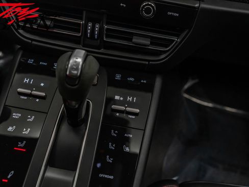 Used 2023 Porsche Macan GTS w/ GTS Sport Package image 43