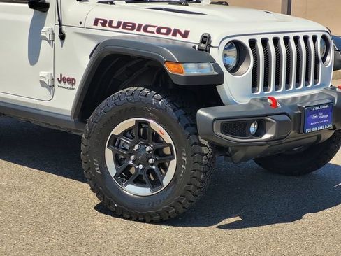Used 2018 Jeep Wrangler Rubicon AWD/4WD image 6